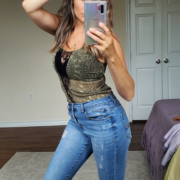 Pins and needles paisley lace top - Picture 2 of 9